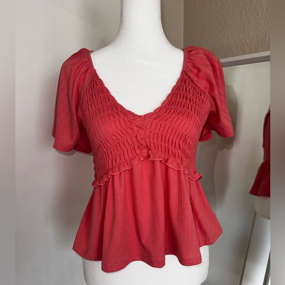 Alter’d State coral pink Ruffled Smocked Babydoll top size Medium - Picture 1 of 7